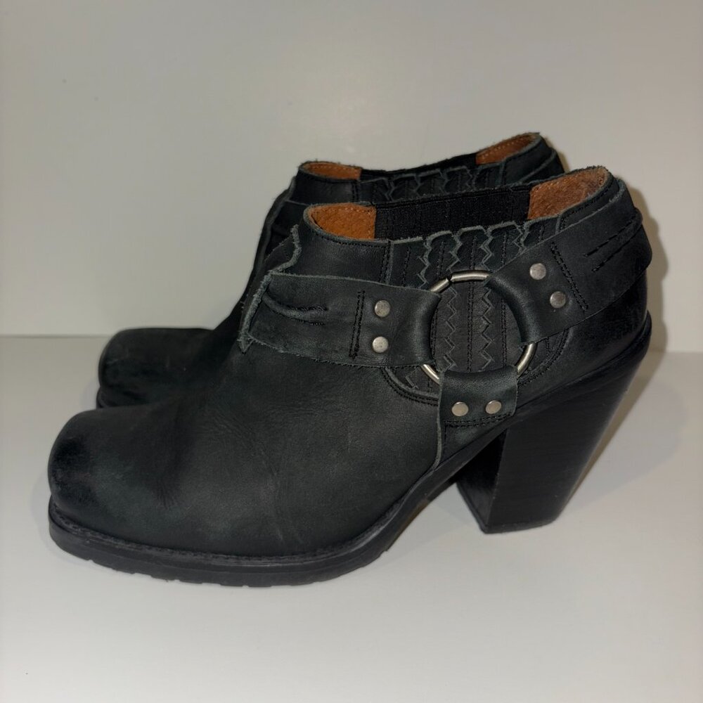 SIXTYSEVEN black leather square toe heeled ankle boots, Women’s Size 39